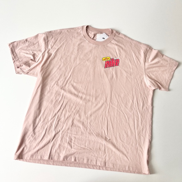 Nike Graphic Sportswear Casual 90's Tee T-Shirt NWT Pink Salmon XXL - Picture 3 of 9